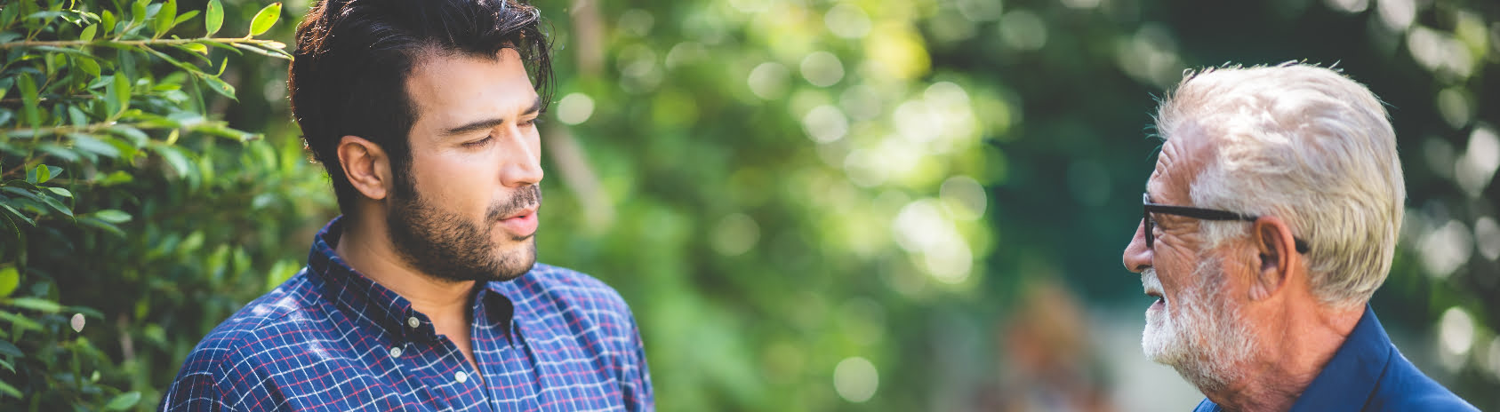 Comment réduire ses impôts en aidant ses parents âgés ?