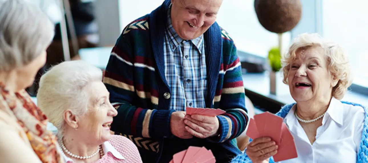 Quels cadeaux offrir aux personnes âgées?