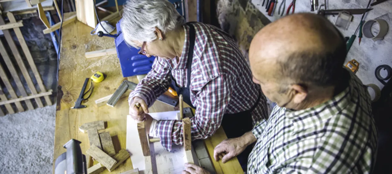 Senior et bricolage
