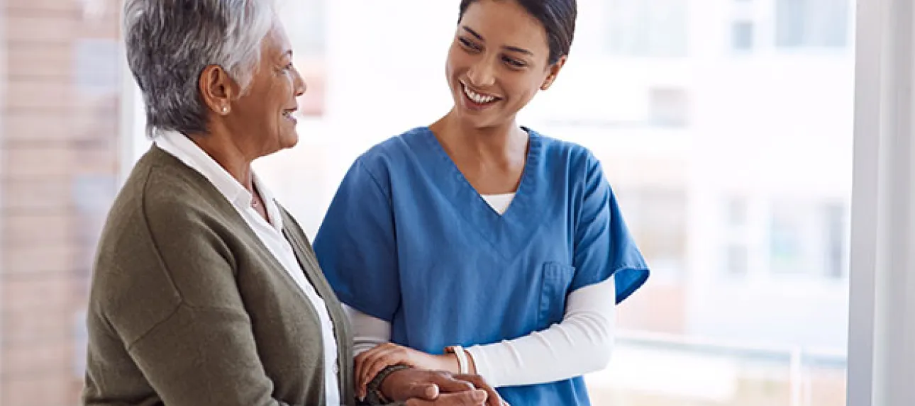 devenir aide medico psychologique senior