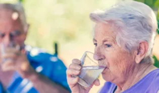 L'incontinence chez les seniors : quelles causes?