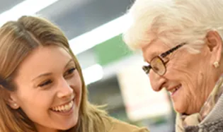 Caisses lentes supermarchés pour les seniors ?