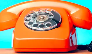 Fin des téléphones fixes: quels changements?