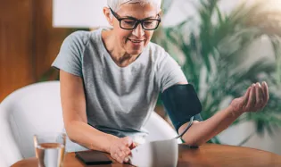 aide soignante connectée