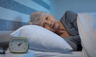 Troubles du sommeil, mal récurrent seniors
